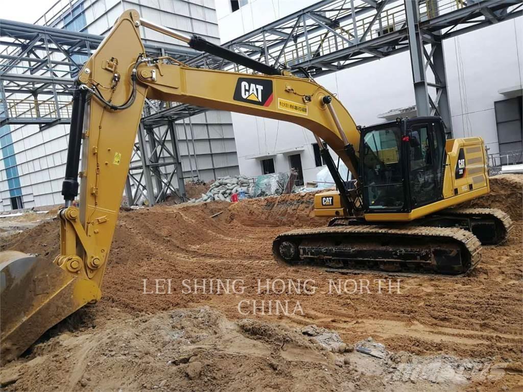 CAT 320-07 حفارات زحافة