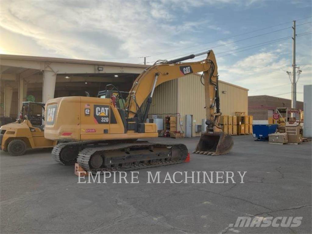 CAT 320-07 P حفارات زحافة