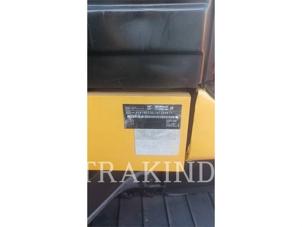 CAT 320-07GC حفارات زحافة