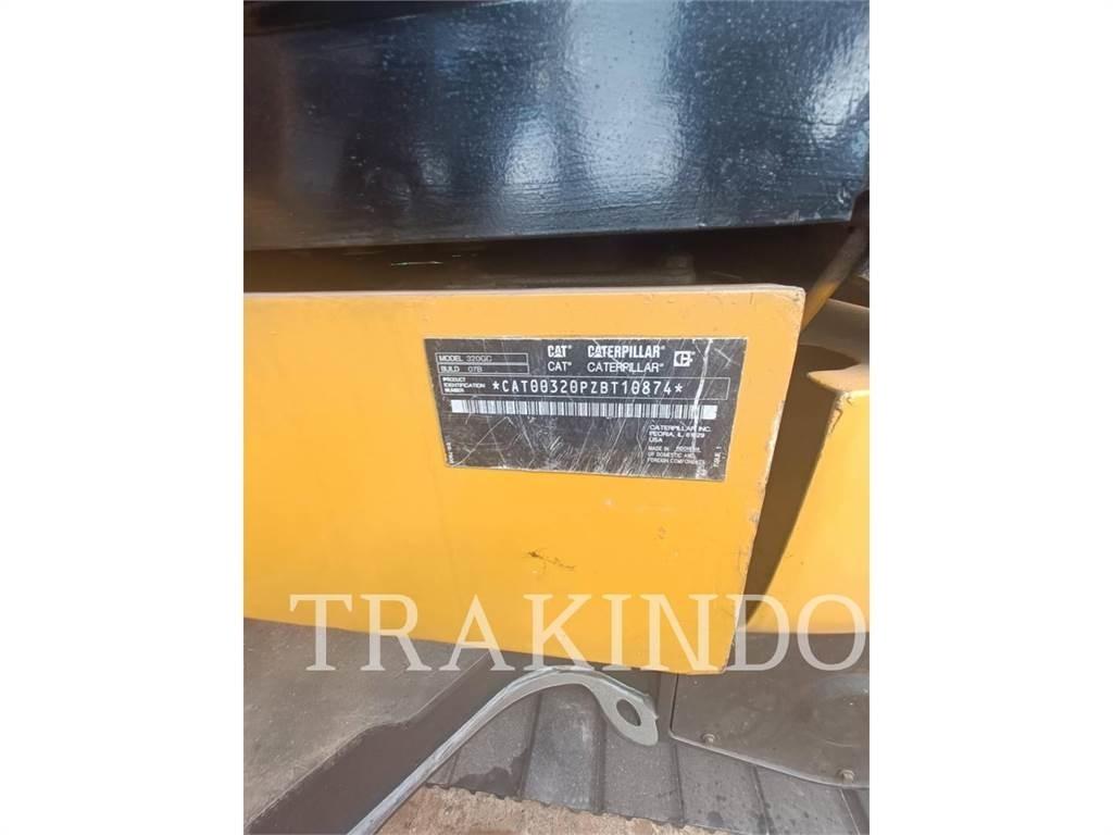 CAT 320-07GC حفارات زحافة