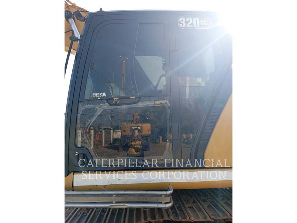 CAT 320-07GC حفارات زحافة
