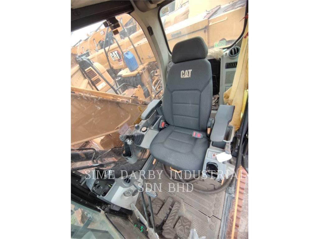 CAT 320-07GC حفارات زحافة