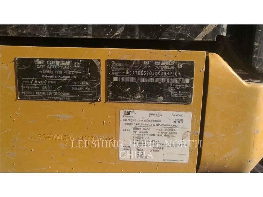 CAT 320-07GC حفارات زحافة