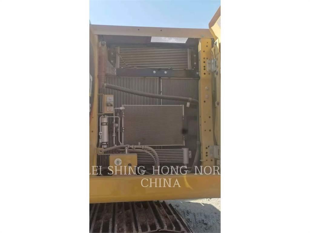 CAT 320-07GC حفارات زحافة