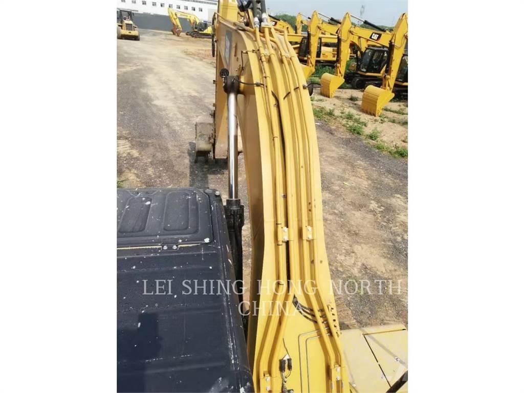 CAT 320-07GC حفارات زحافة