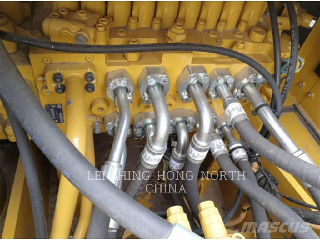 CAT 320-07GC حفارات زحافة