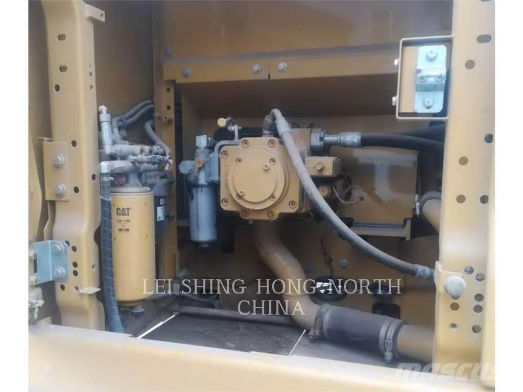 CAT 320-07GC حفارات زحافة