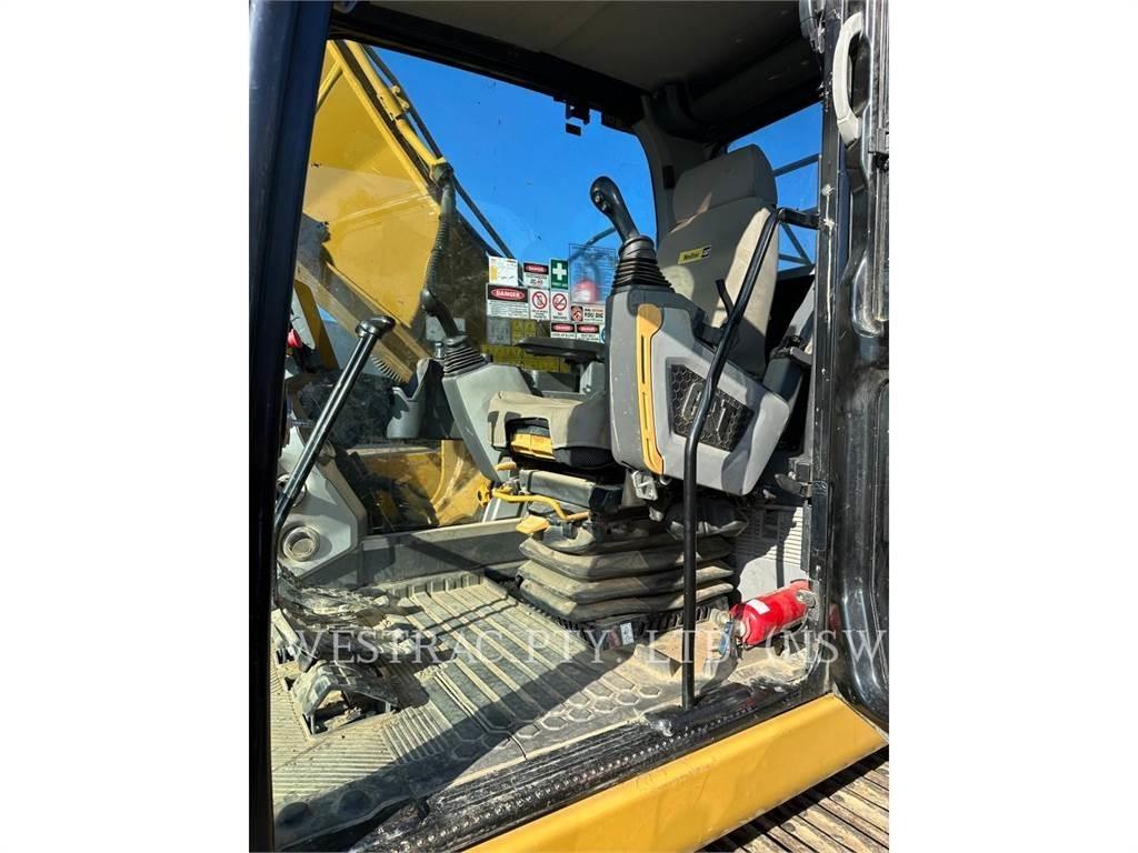 CAT 320 2D حفارات زحافة