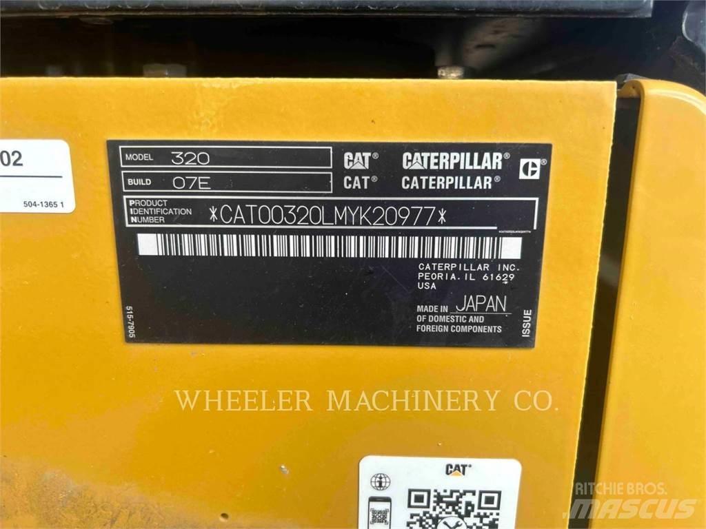 CAT 320 CF حفارات زحافة