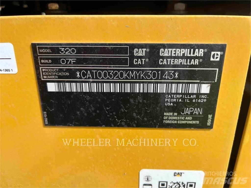 CAT 320 CF حفارات زحافة