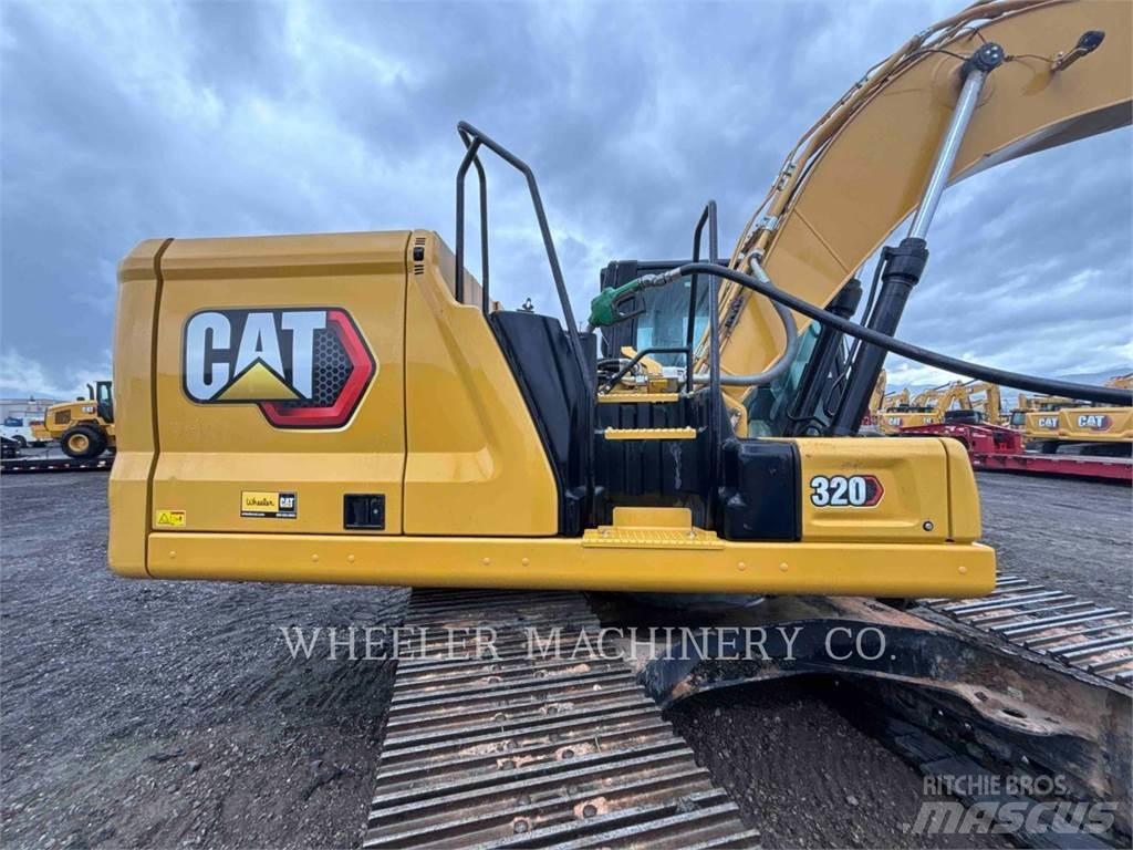 CAT 320 CF حفارات زحافة