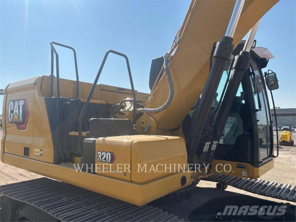 CAT 320 CF حفارات زحافة