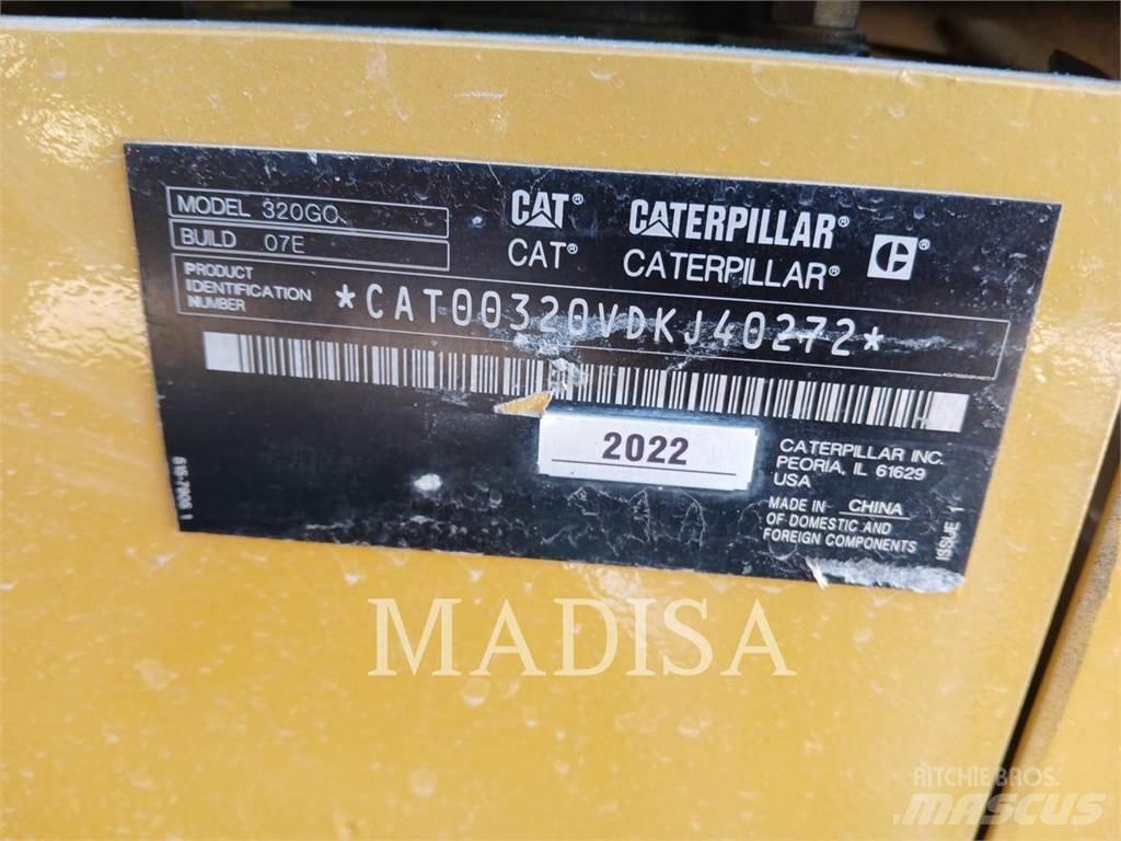 CAT 320 GC حفارات زحافة