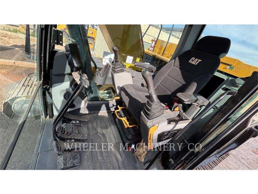 CAT 320 GC حفارات زحافة