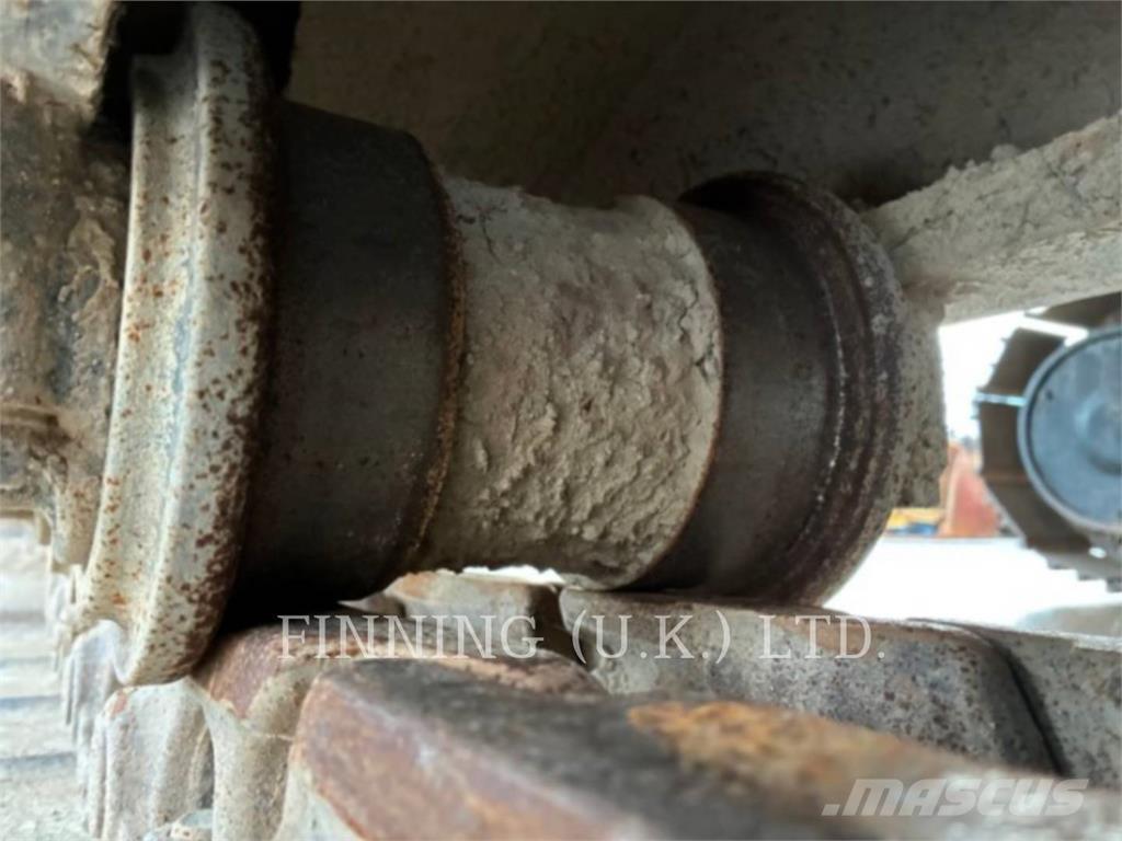 CAT 320 HSR 2D حفارات زحافة