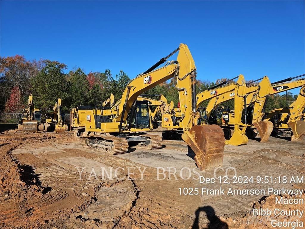 CAT 320 TC حفارات زحافة