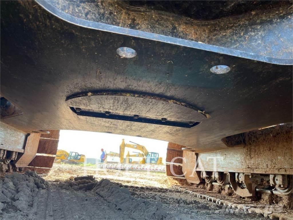 CAT 320 TC حفارات زحافة