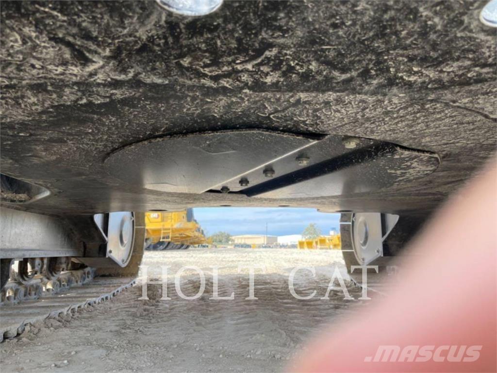 CAT 320 TC حفارات زحافة