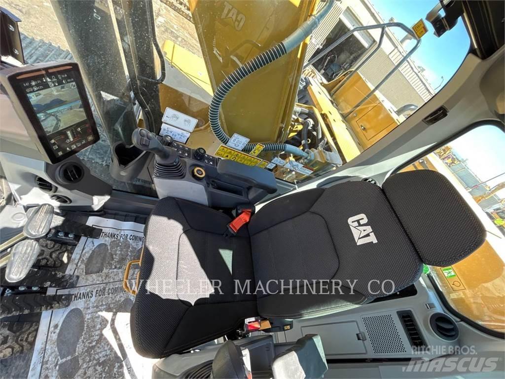 CAT 320 TH حفارات زحافة