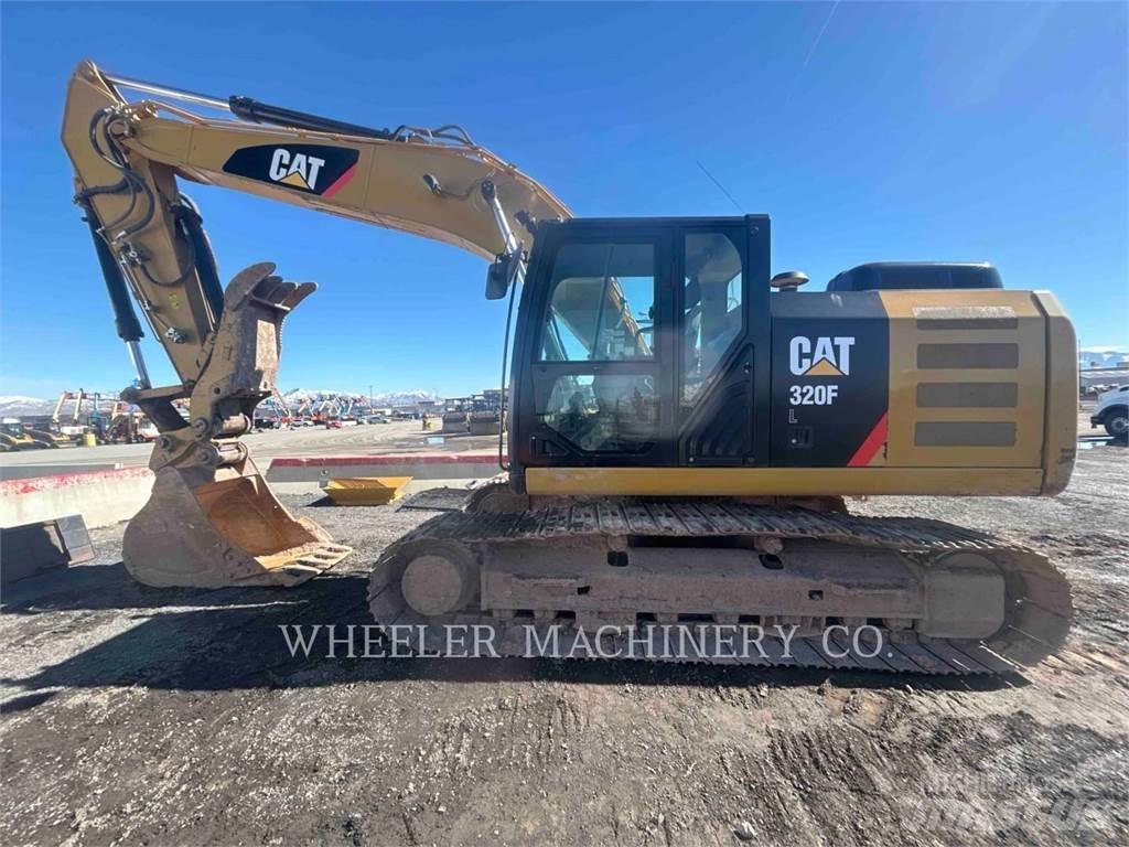 CAT 320 TH حفارات زحافة