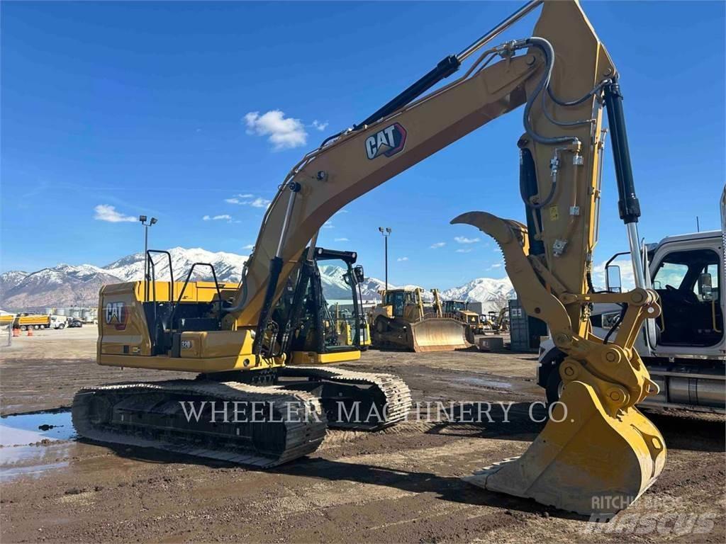 CAT 320 TH حفارات زحافة