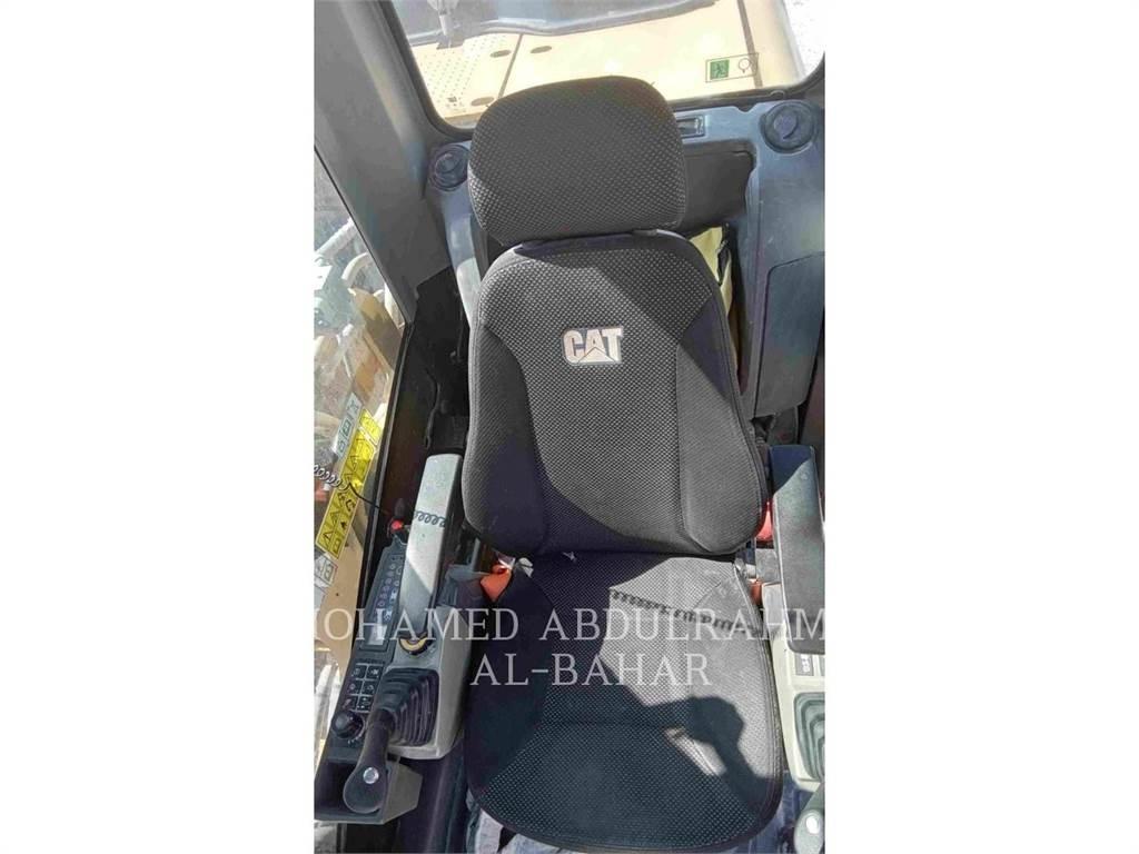 CAT 32005GX حفارات زحافة