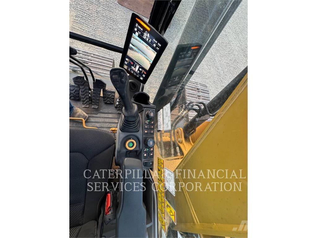 CAT 32007 حفارات زحافة