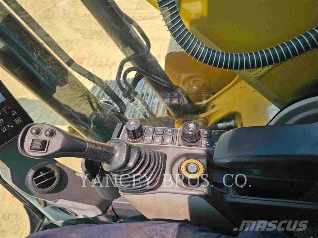 CAT 32007GC حفارات زحافة