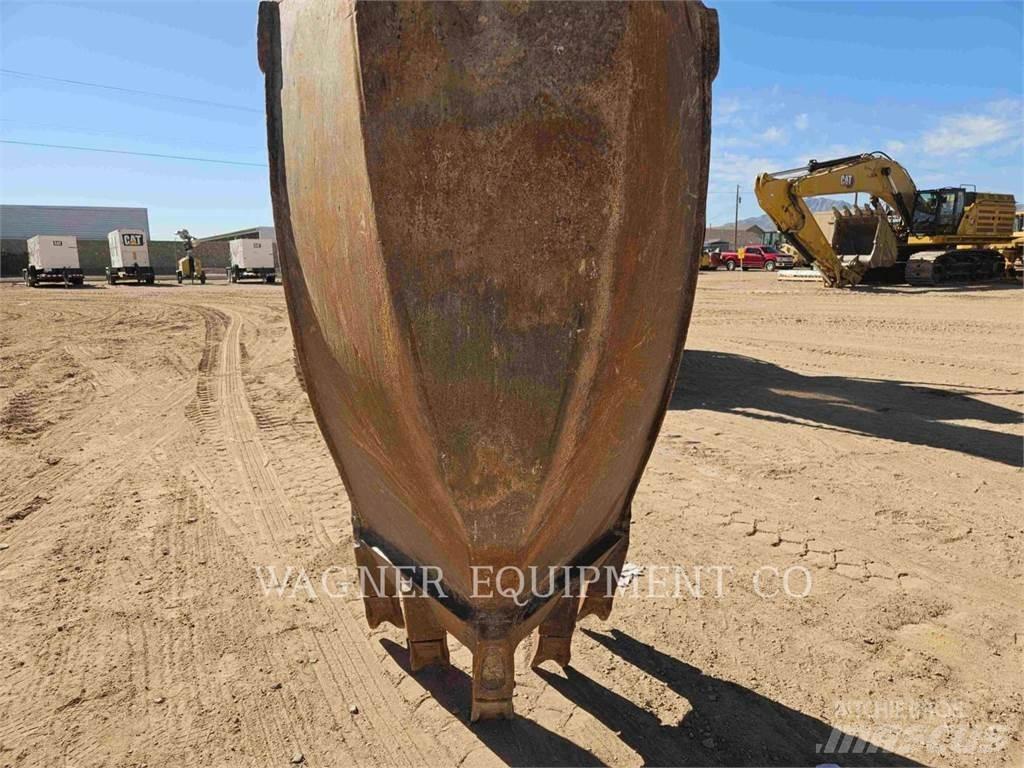 CAT 320CL حفارات زحافة