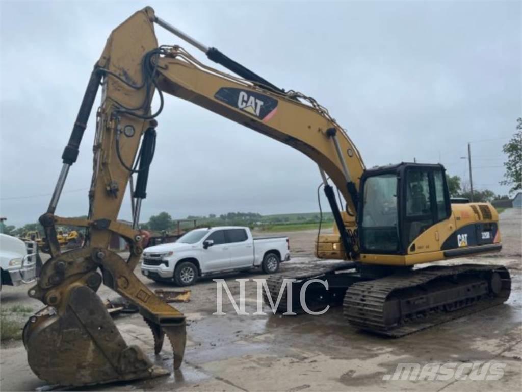 CAT 320D حفارات زحافة