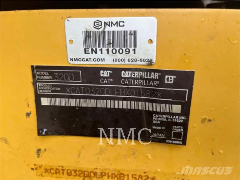 CAT 320D حفارات زحافة