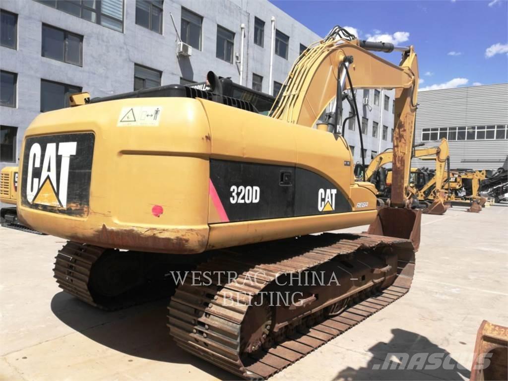 CAT 320D حفارات زحافة
