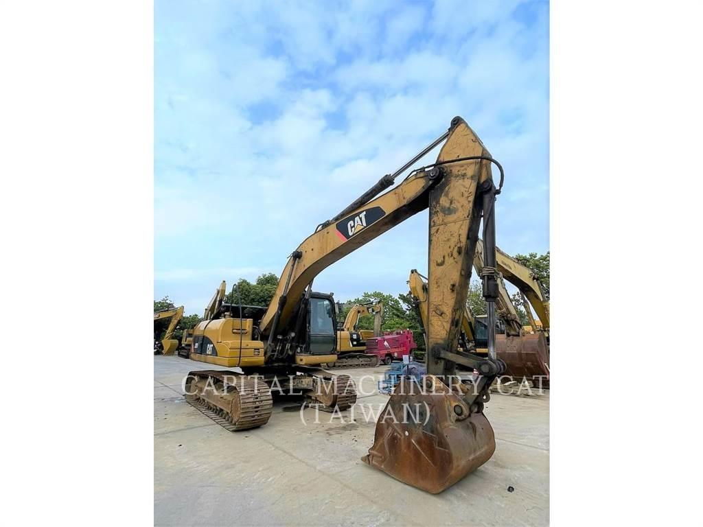 CAT 320D حفارات زحافة