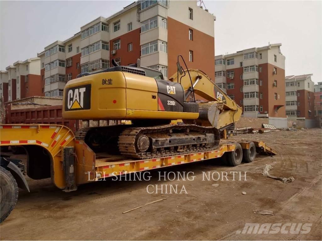 CAT 320D2 حفارات زحافة