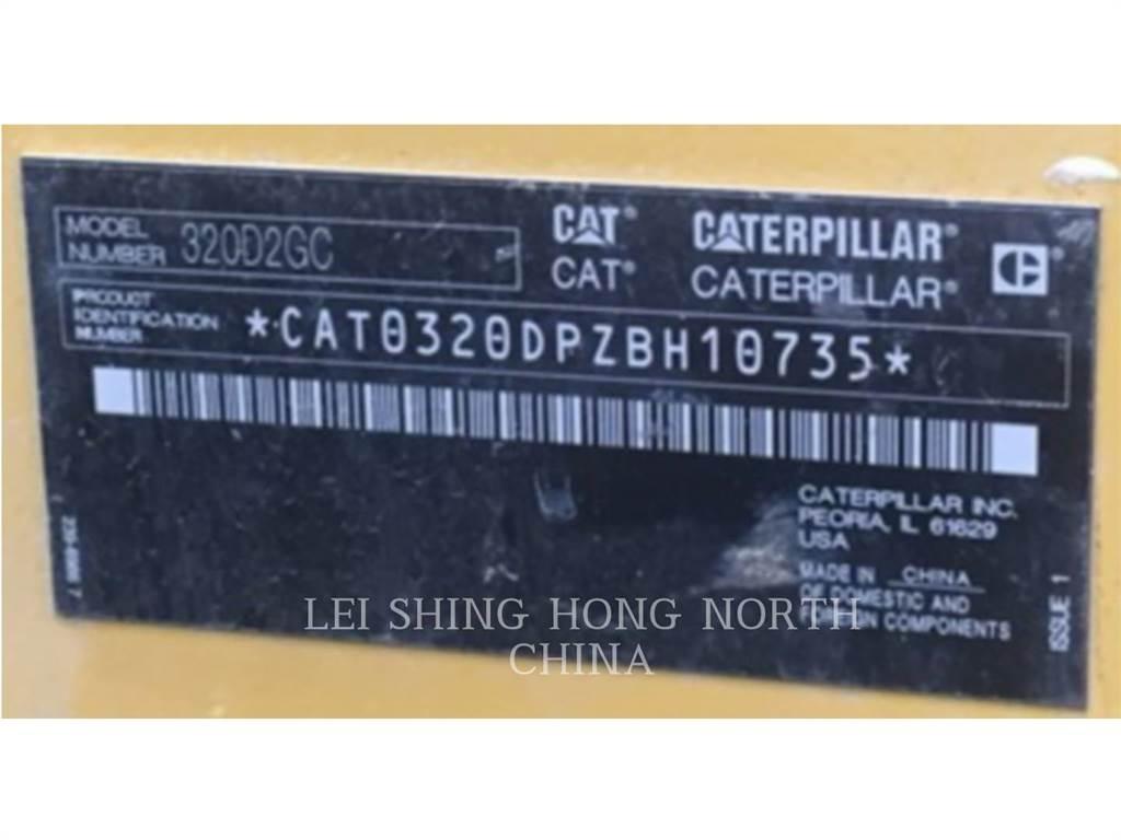 CAT 320D2GC حفارات زحافة