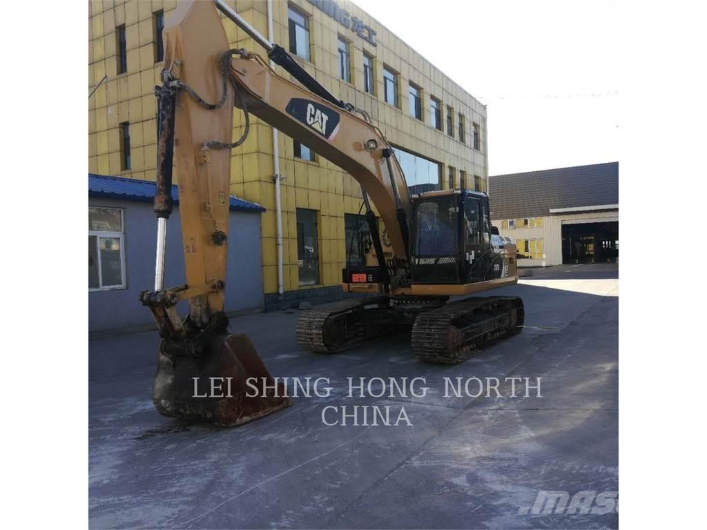 CAT 320D2L حفارات زحافة