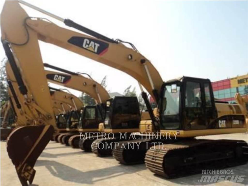 CAT 320DGC حفارات زحافة