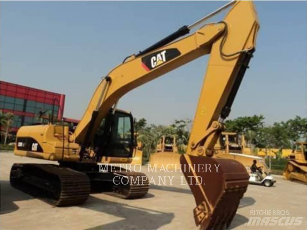 CAT 320DGC حفارات زحافة