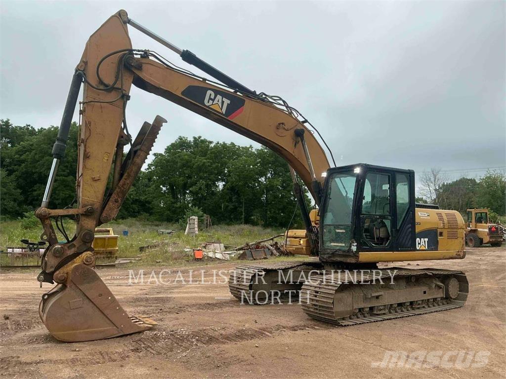CAT 320DL PTQ حفارات زحافة