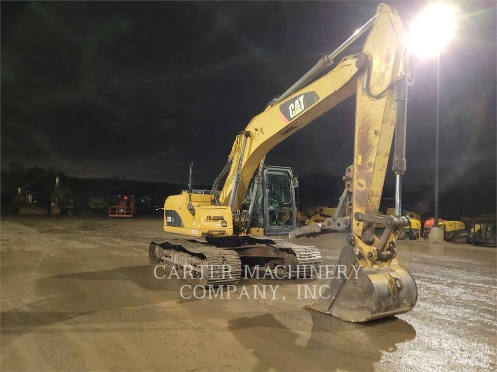 CAT 320DLRR حفارات زحافة