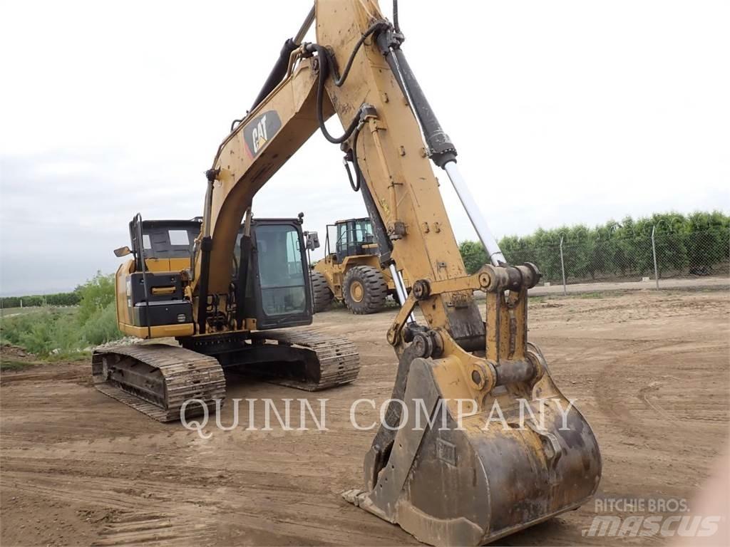 CAT 320E حفارات زحافة