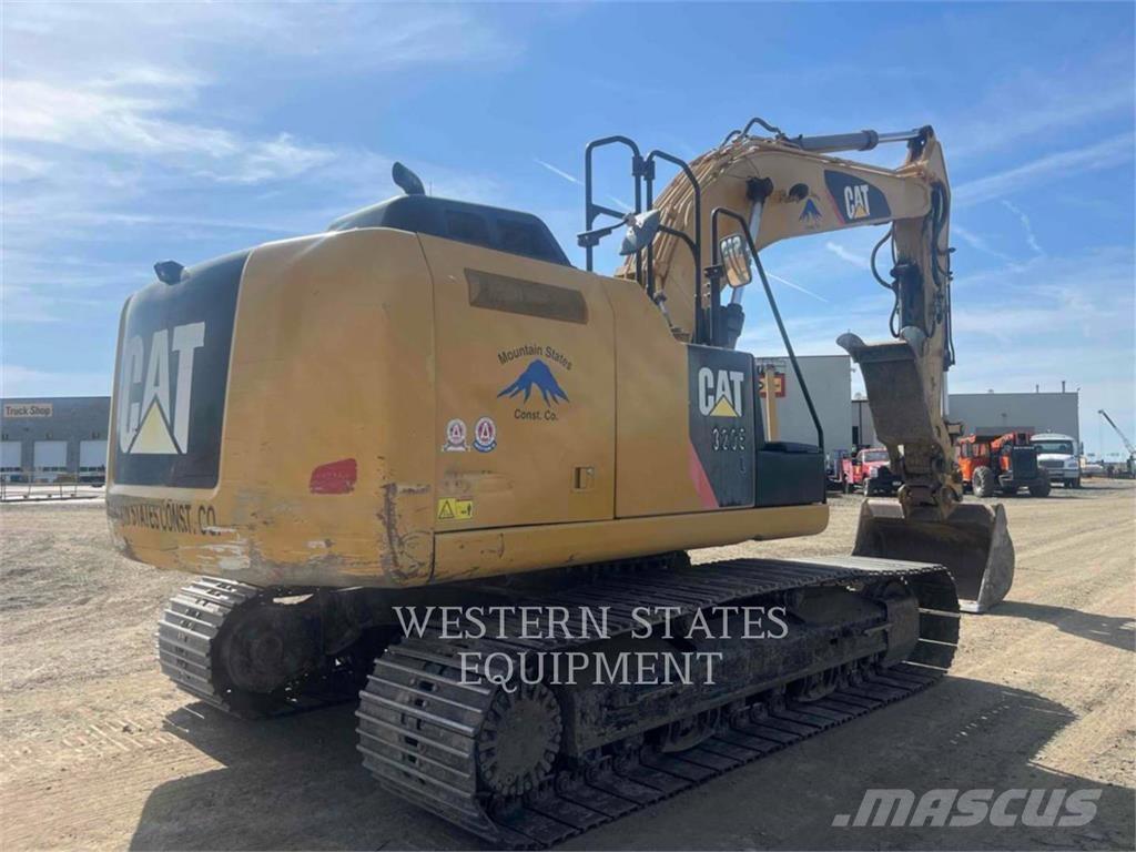 CAT 320E حفارات زحافة