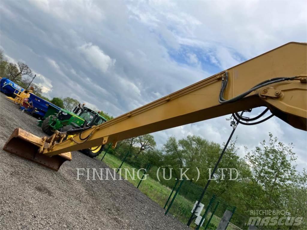 CAT 320E SLR حفارات زحافة
