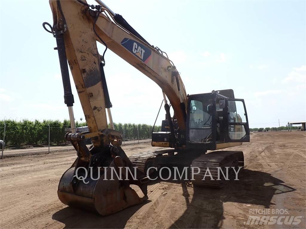 CAT 320EL حفارات زحافة
