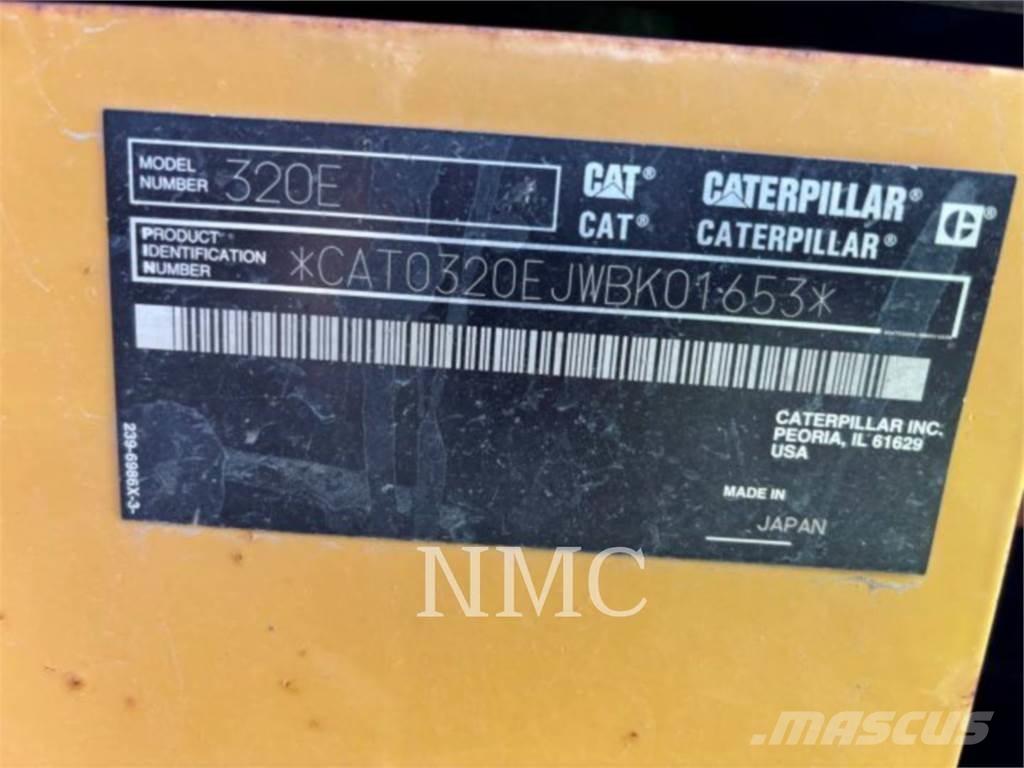 CAT 320EL حفارات زحافة