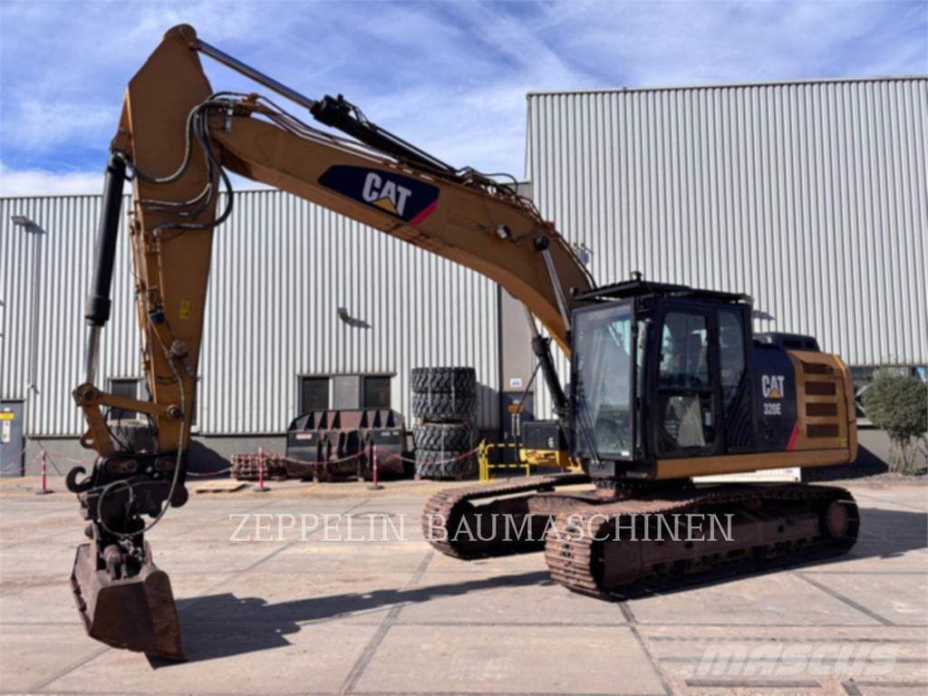CAT 320EL حفارات زحافة