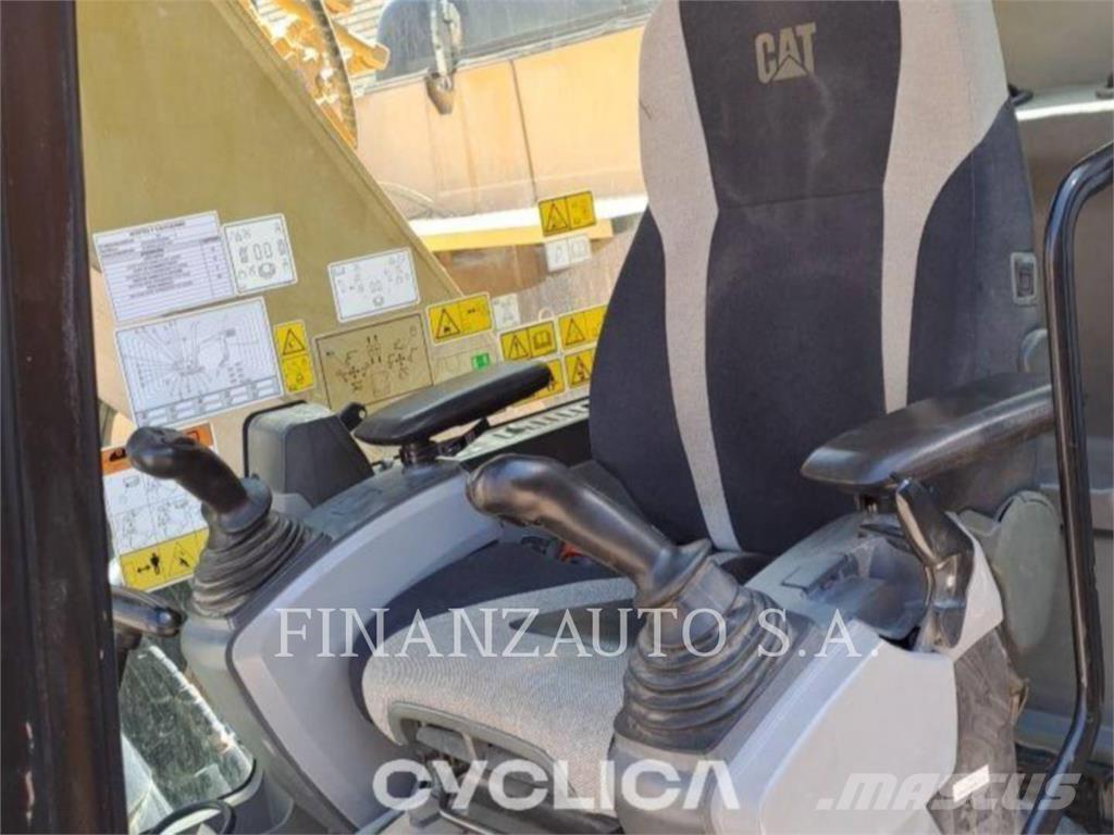 CAT 320EL IHC LANE 1 حفارات زحافة