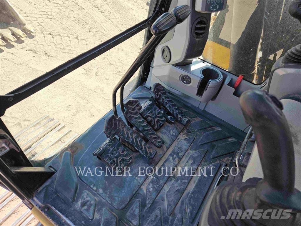 CAT 320ELRR حفارات زحافة