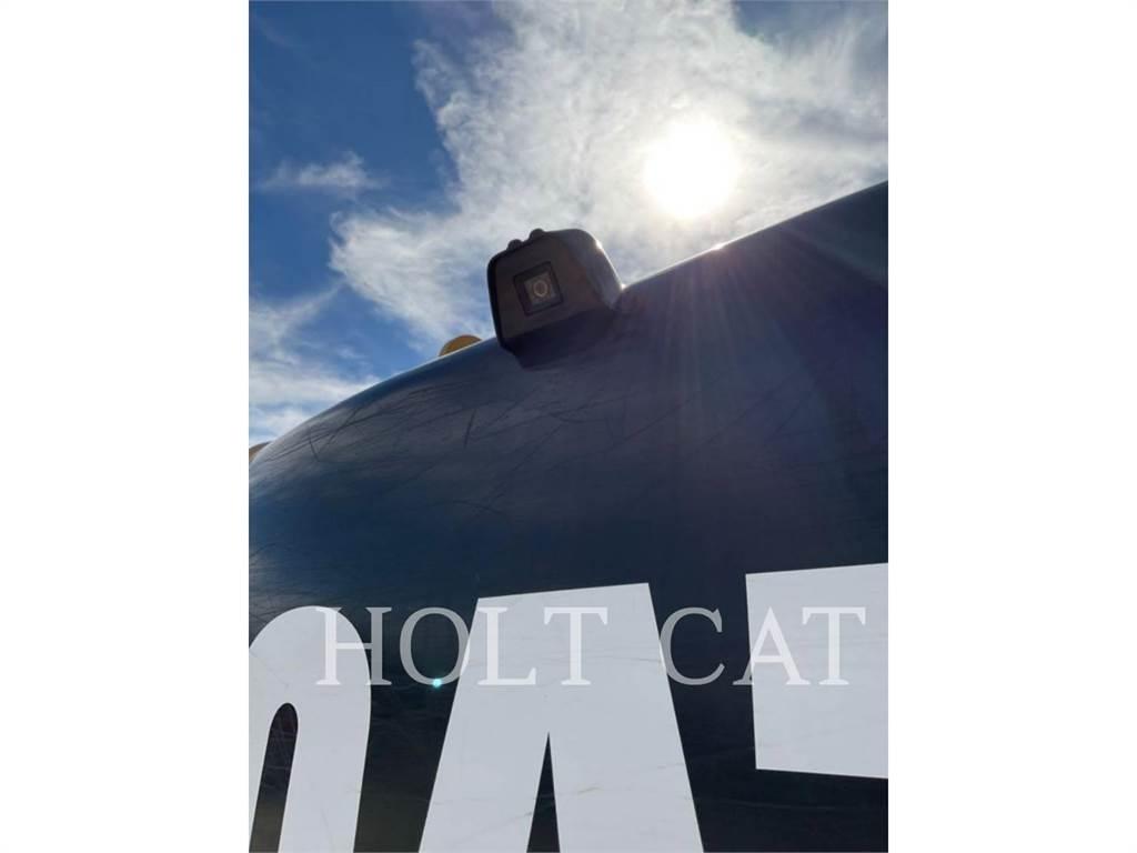 CAT 320FL حفارات زحافة