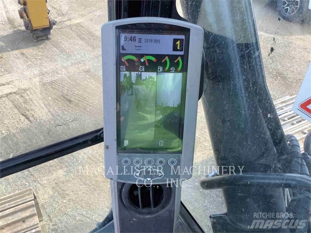 CAT 320FL حفارات زحافة